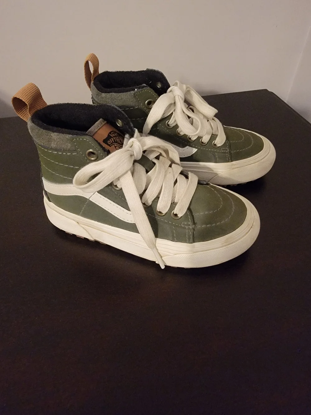 Vans MTE Kids High-Top Sneakers in Olive Green, White and Tan